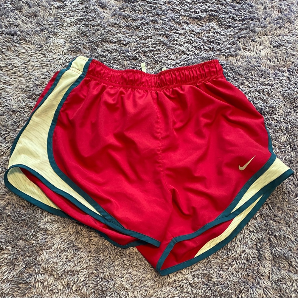 women’s nike running shorts